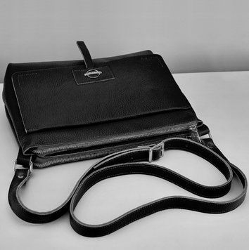 Torebka damska Betlewski TWB-DOL-11 sk&oacute;ra naturalna licowa czarna 24 cm, Czarny