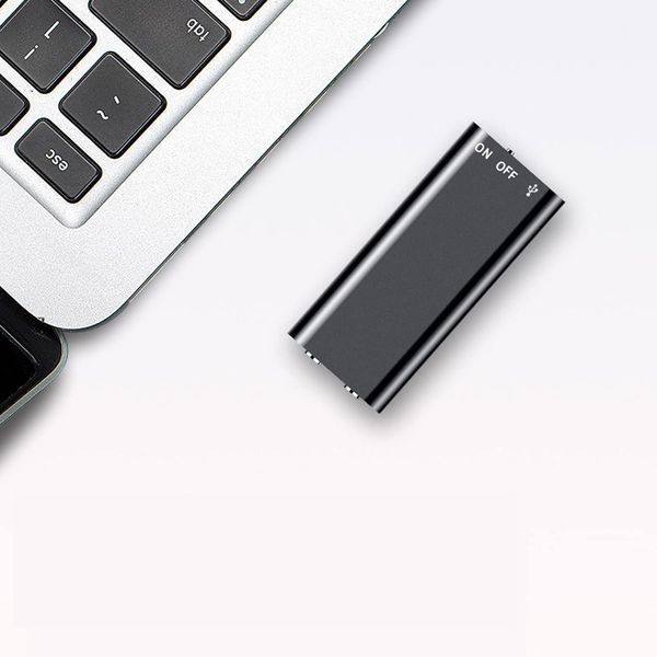 Mini dyktafon z pamięcią 8GB i nagrywaniem VOX i długim czasem pracy, Czarny