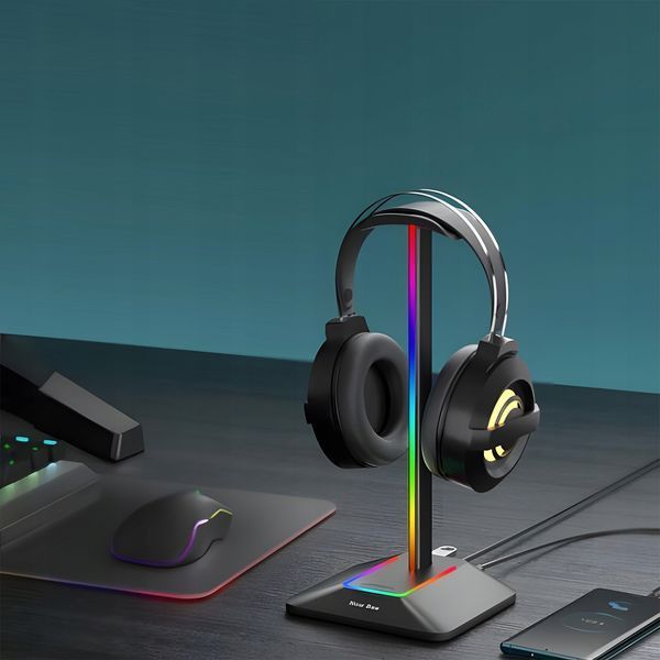 STOJAK NA SŁUCHAWKI Z8 czarny z podświetleniem RGB i portami USB